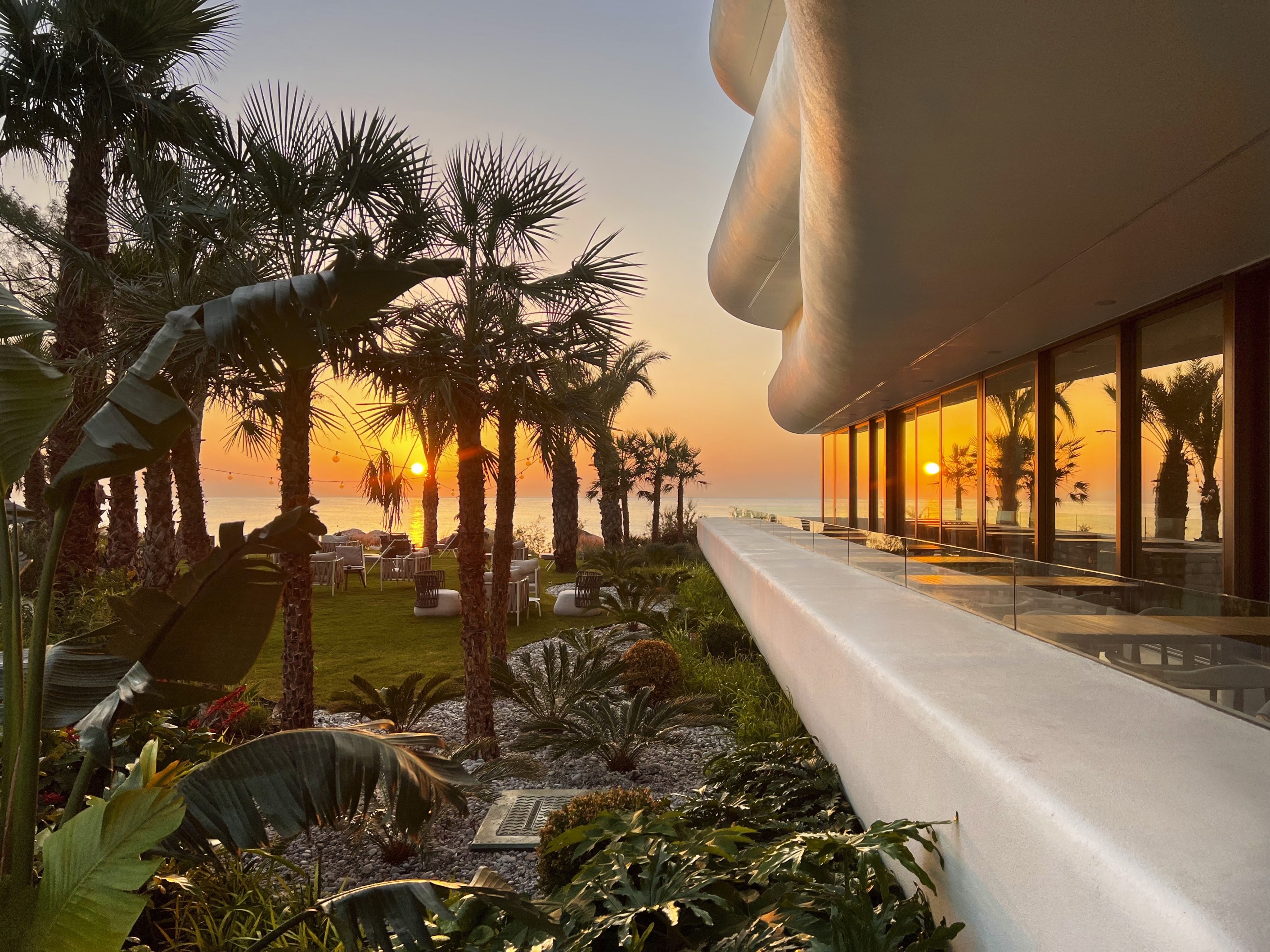 ISLA BROWN CORINTHIA, Elastic Architects | International Design Awards Winners